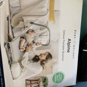Baby Delight Alpine portable bouncer